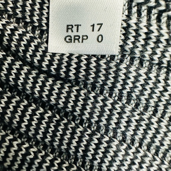 ST. JOHN KNIT PULLOVER STRIPED SWEATER SIZE (M) - Picture 12 of 12